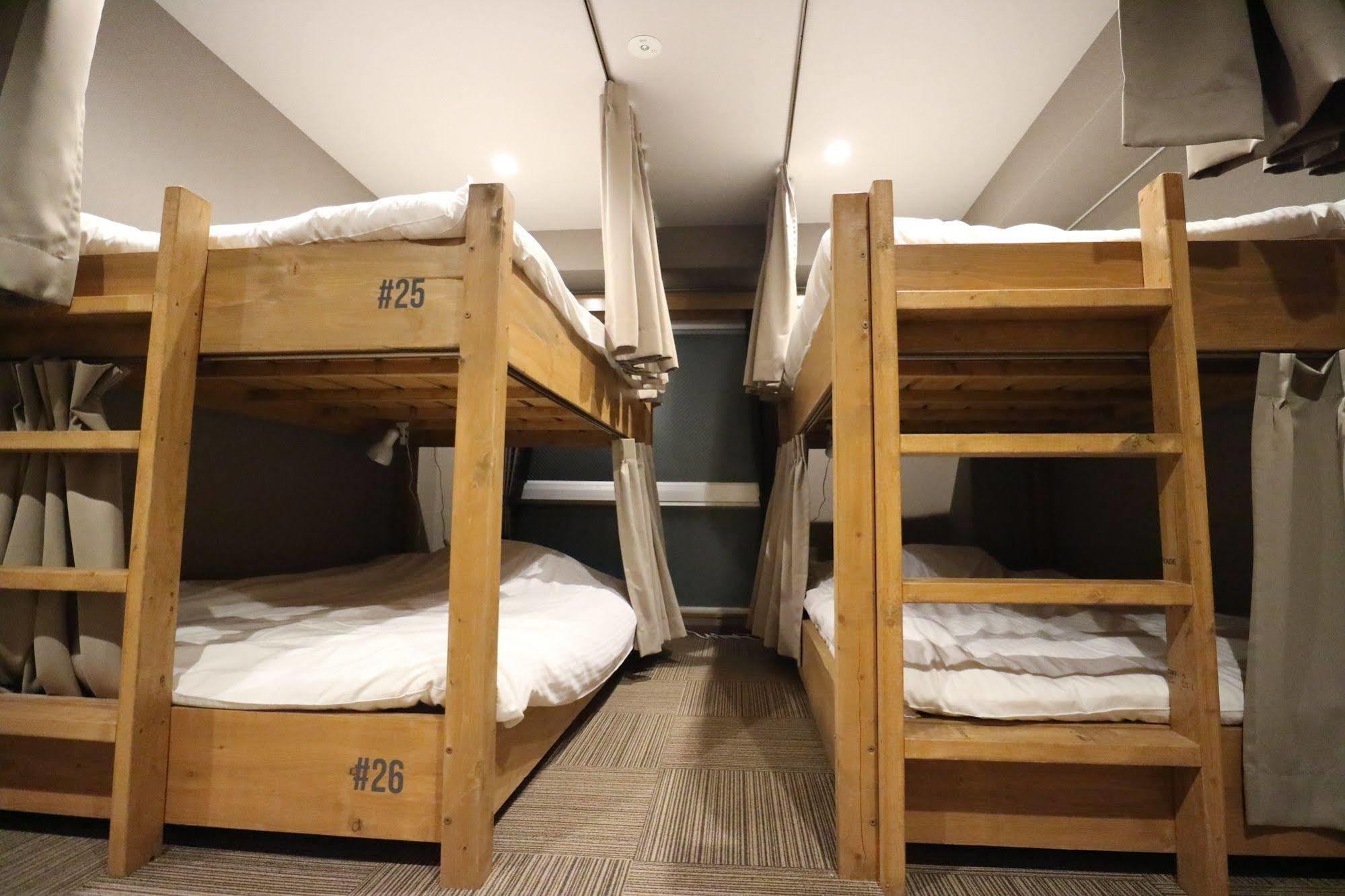 Blue Hour Hostel *